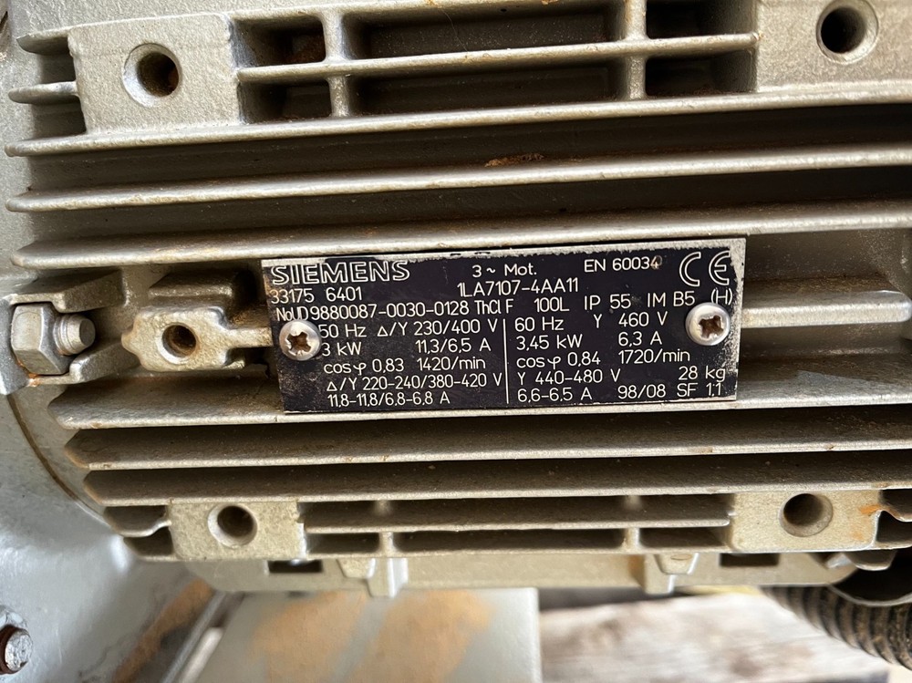 (2) Becker KVT 3.1 vacuum pumps