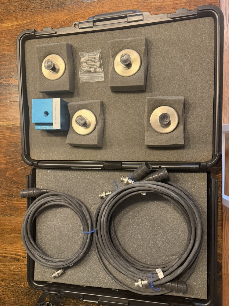 PCB Piezotronics 393B31 Seismic ICP Accelerometer