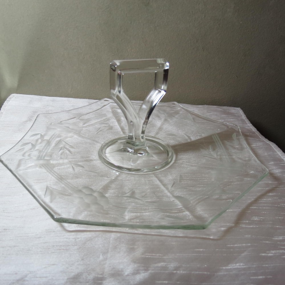 Imperial Glass Molly Pattern 8 sided handled tray with cutting