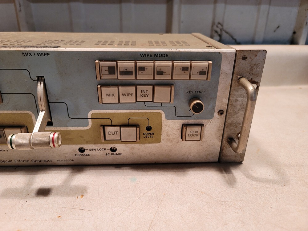 Panasonic Video Switcher & Effects Generator Model WJ-4600A Powers On AS-IS