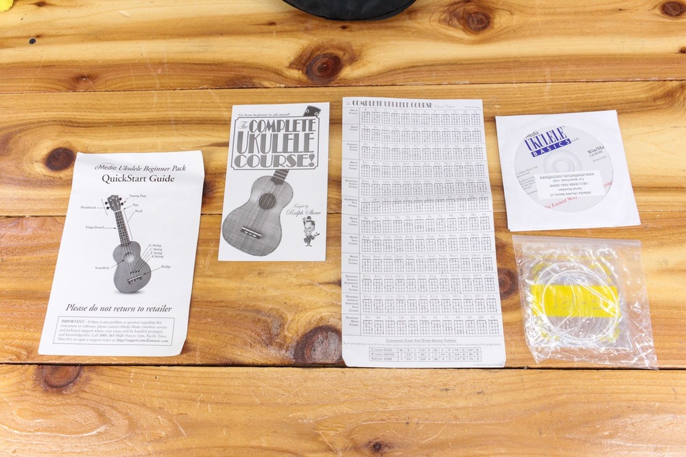 eMedia Mahogany Ukulele Pack with Lessons Natural