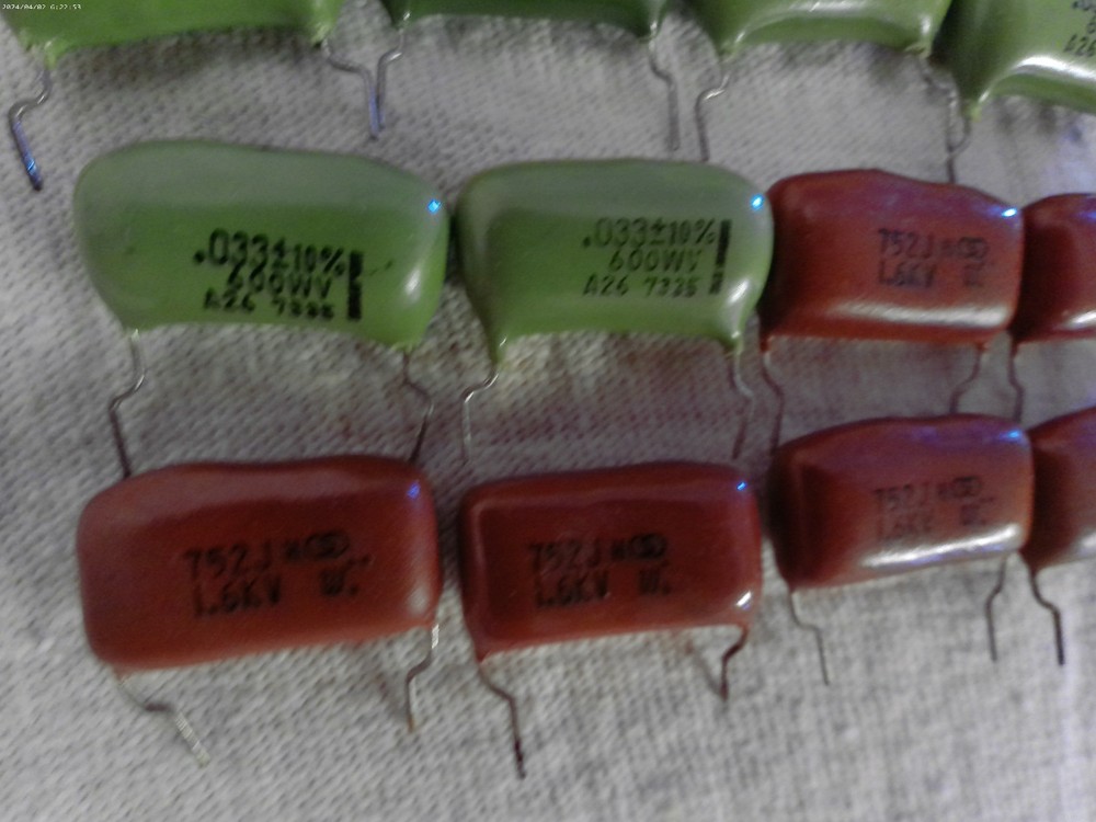 12 CAPACITOR LOT FOR PROJECTS HIGH VALUES HIGH VOLTAGE