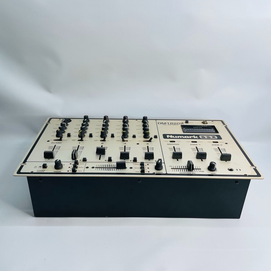 Numark PPD DM1820X Pre/Amp Mixer