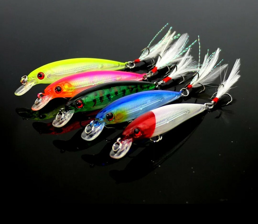 Largemouth bass fishing lures wobbler minnow 10-pack lot crankbait tackle bait