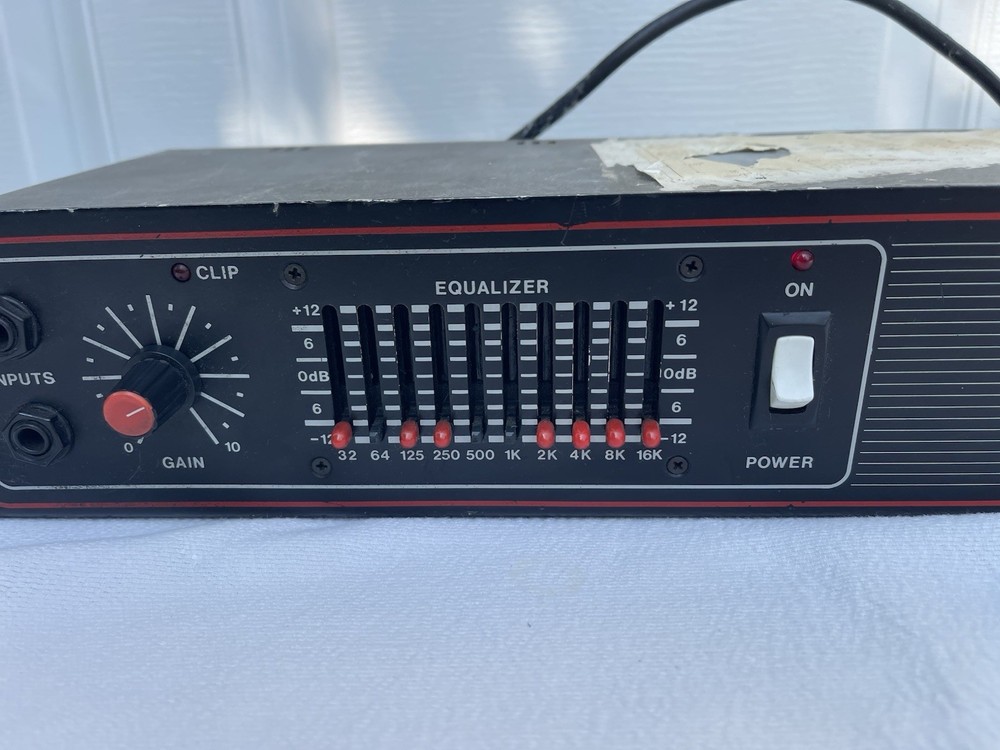 Vintage Traynor Beta 150EQ Solid-State Power Amplifier Equalizer Black