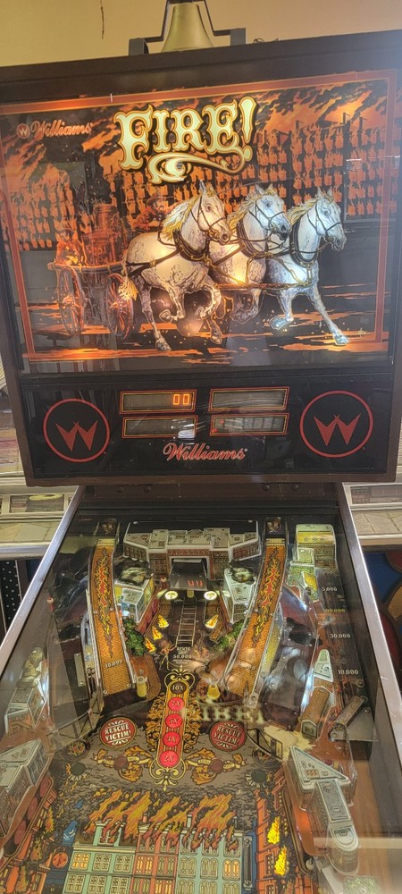 1987 Williams Fire Pinball Machine