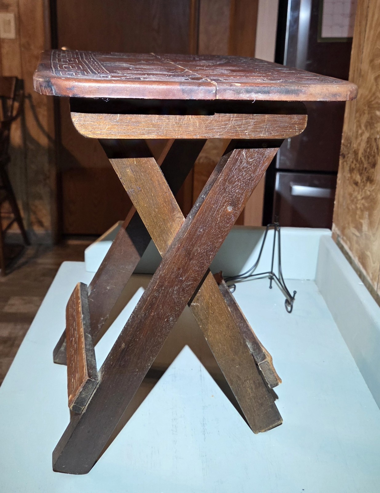 VTG Peruvian Peru Folding Hand Tooled Leather & Wood Collapsible Stool Or Table