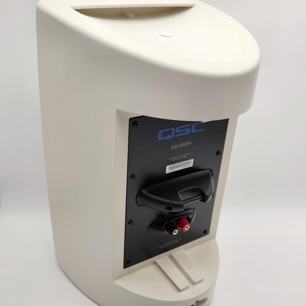 QSC AD-S82H 8" 400W Two-Way Multi-Use Loudspeaker White OPEN PACKAGE