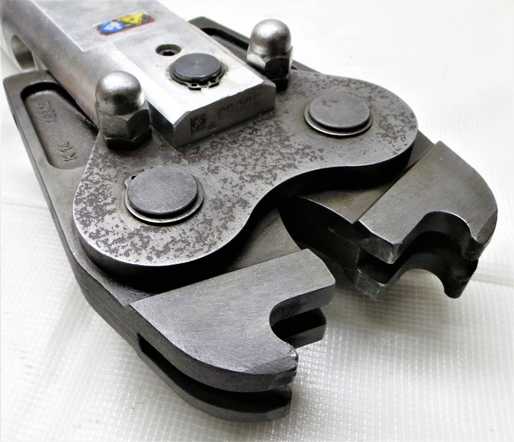 NOVA PRESS ACO401 Battery Pressing Tool with Case.