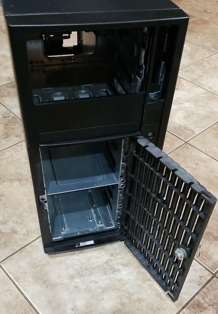 Gateway 980 Empty Barebones Server Chassis with Front Faceplate Bezel & Key *610