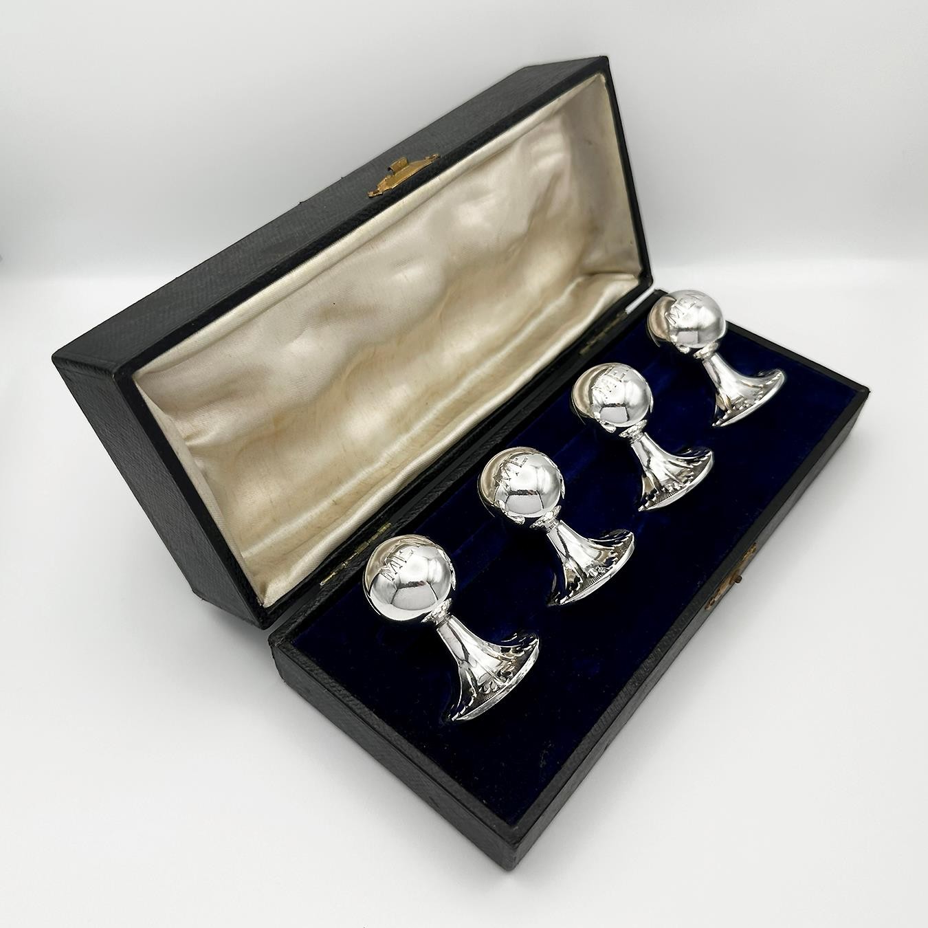 SET 4 VICTORIAN MENU HOLDERS STERLING SILVER & SILVER PLATE 1897 ROBERTS & BELK