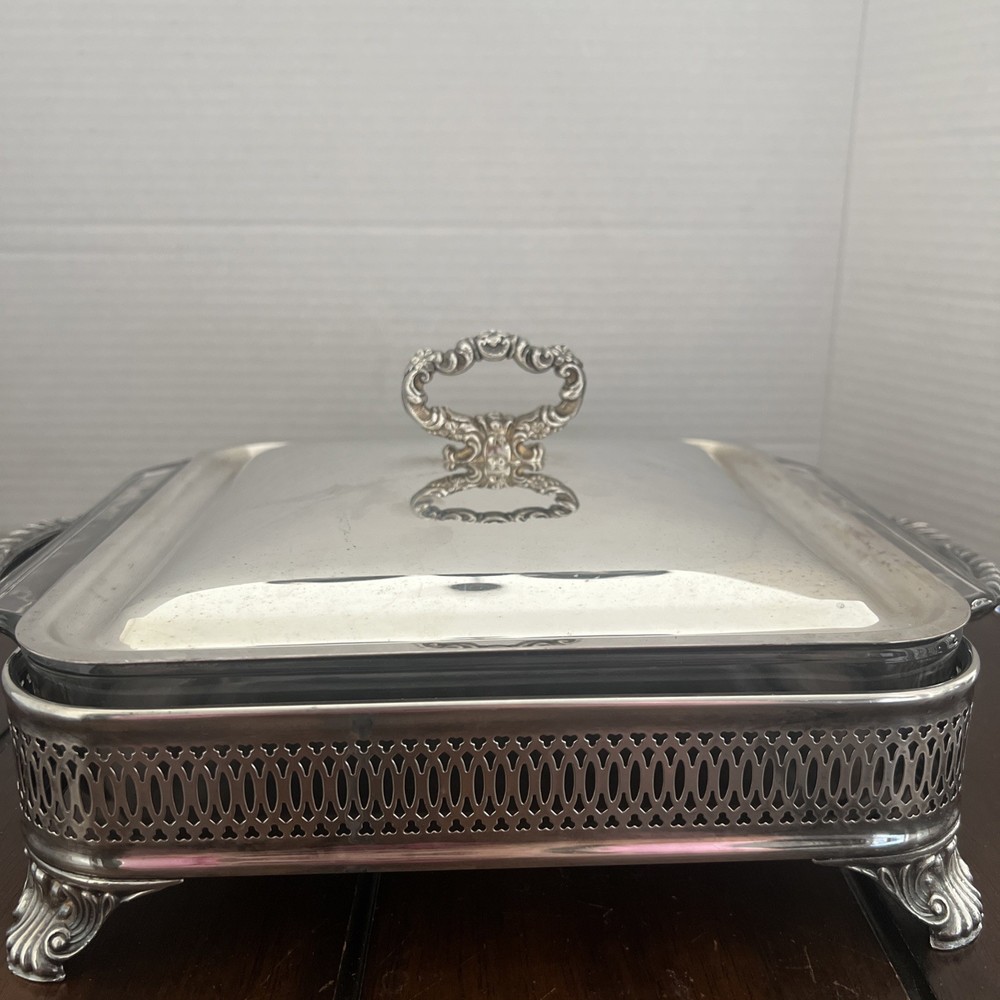VTG Double Handle Silverplate Buffet Server w/Lid & Glass Baking Dish