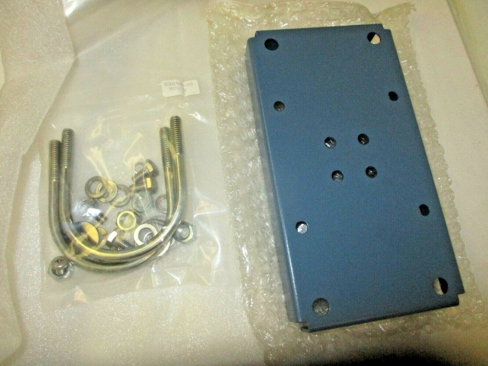 Emerson Rosemount Kit, Pipe mnt bracket P/N 2002577