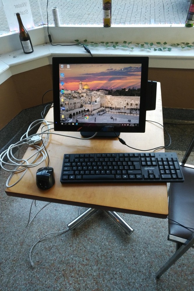 All in One Elite POS Touchscreen, Receipt Printer, keyboard and mouse