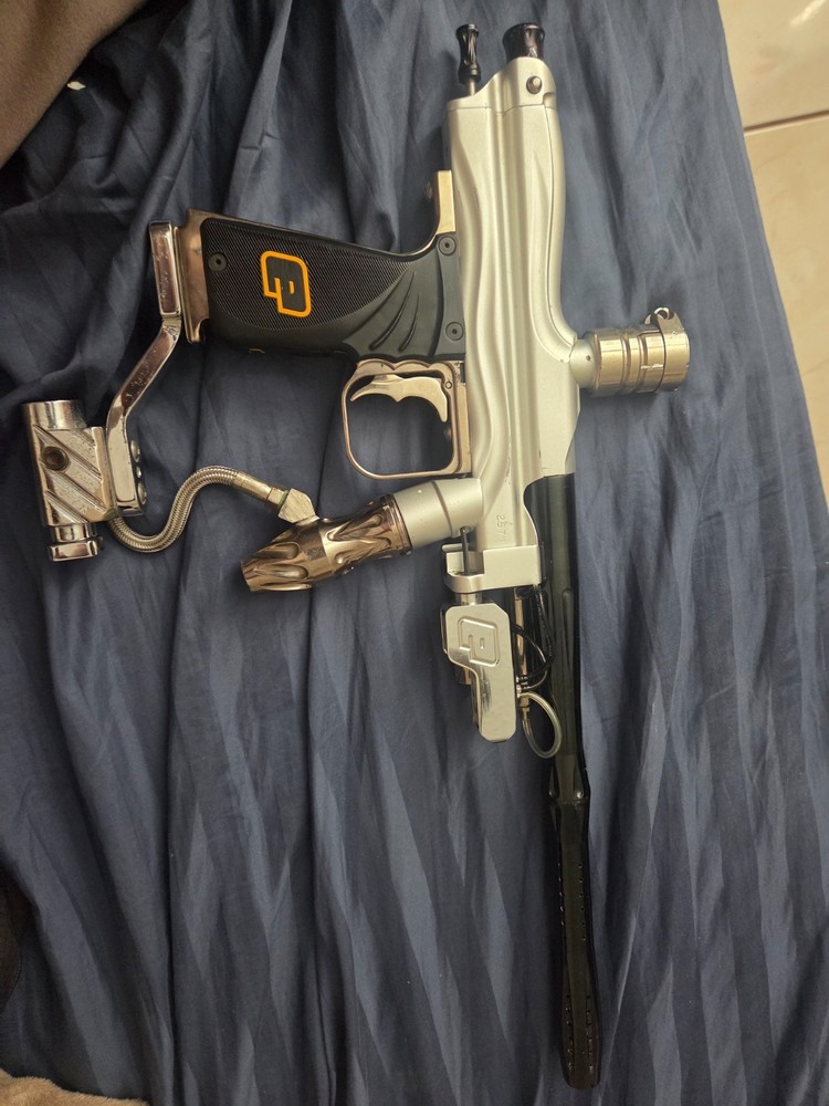 ORACLE CON E-BLAND 1 PAINTBALL GUN