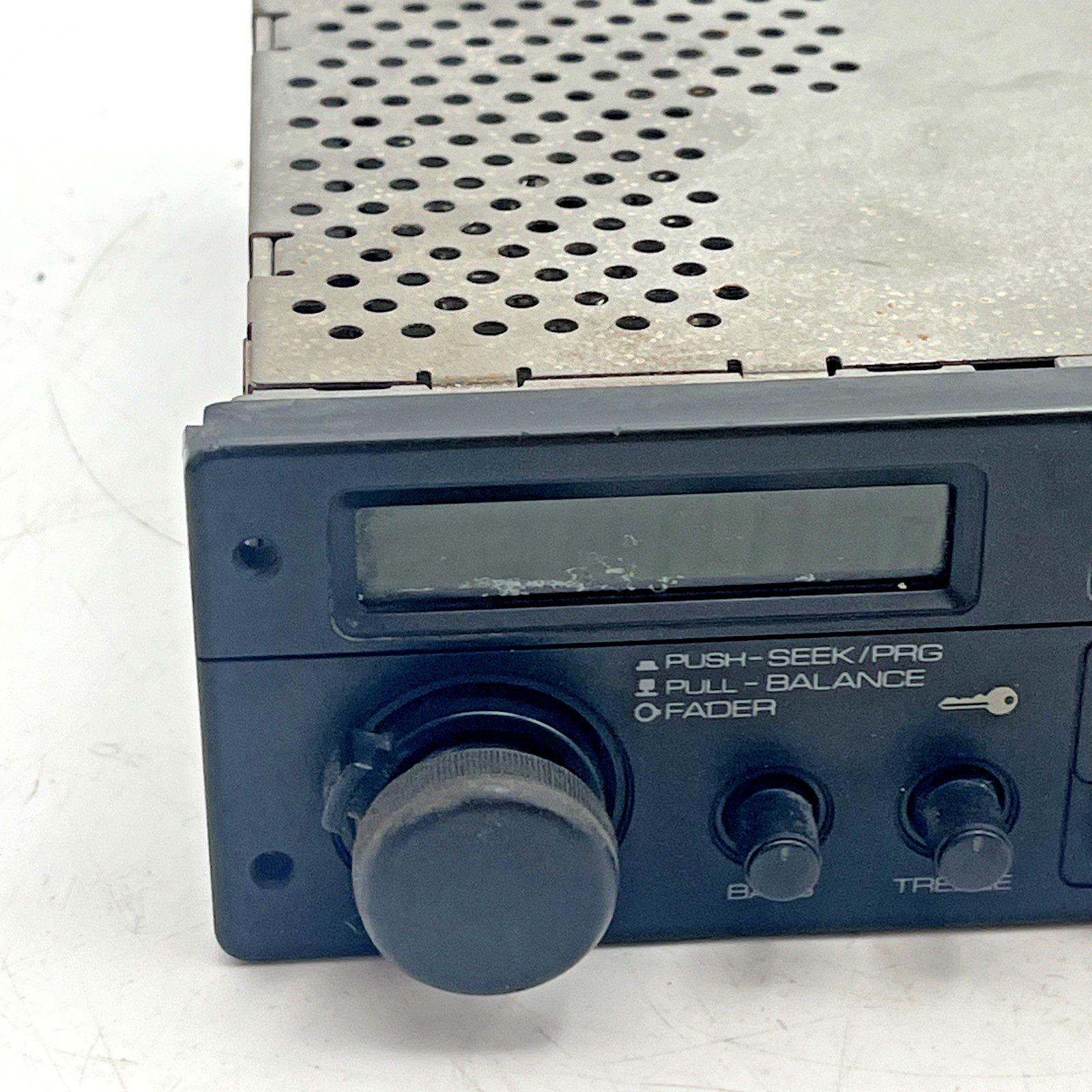 1988-1991 AUDI 80 90 Quattro Coupe Radio Receiver FM Cassette Player 893035180