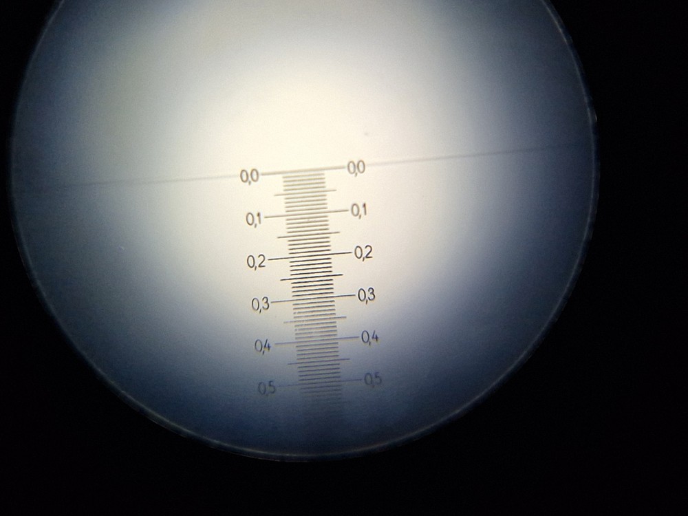 Leitz Wetzlar calibration setting device for dillatometer.