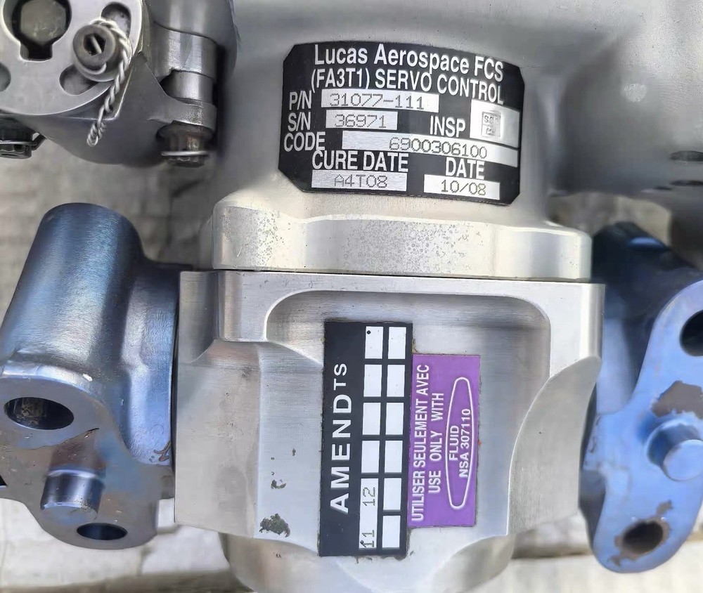 Servo Control 31077-111