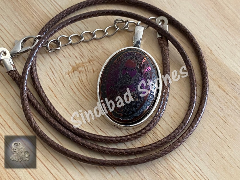 Middle Eastern Pendant - Islamic Necklace حديد صيني - صورة امام علي وكتابة اسمه