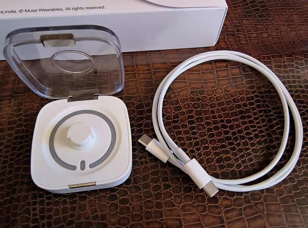 Muse Ring One Smart Ring Size 6 Titanium/Ceramic. New (other), complete set