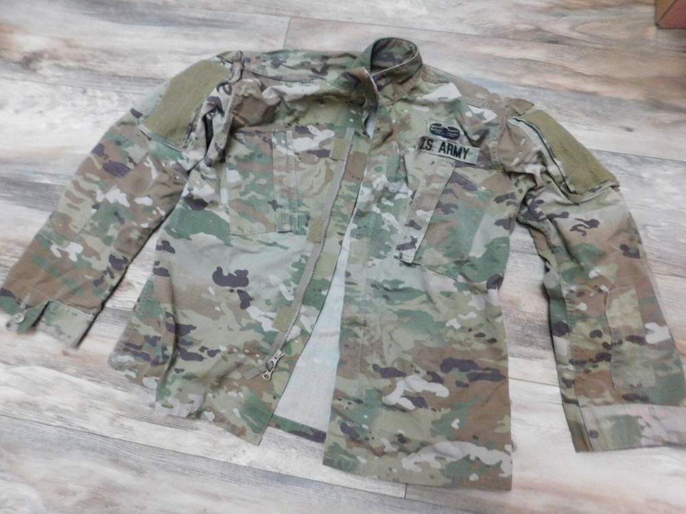 US ARMY OCP COAT SZ SMALL - SHORT