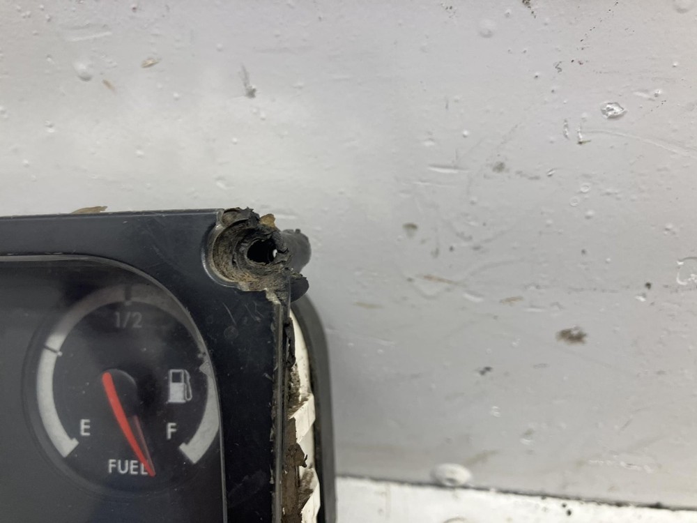 2000-2004 Freightliner FL112 Speedometer Instrument Cluster - Used