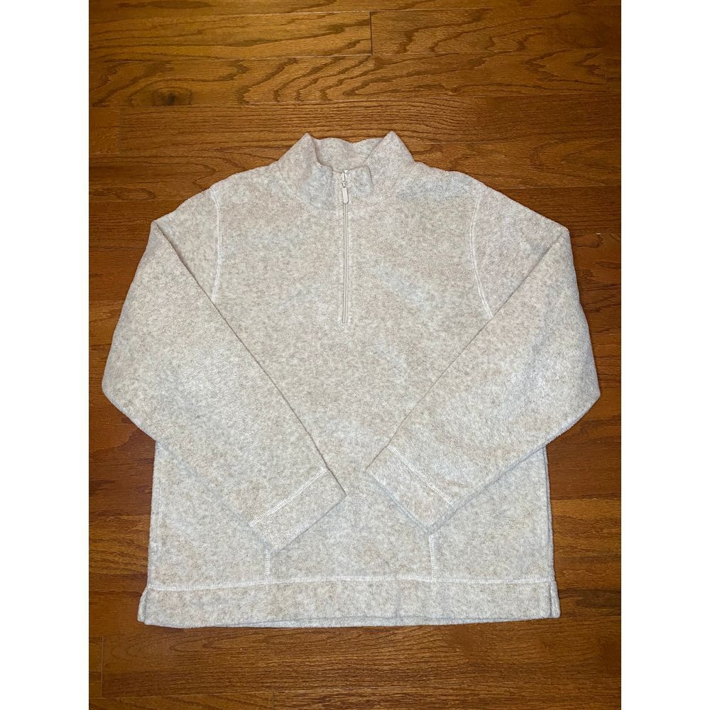 LL Bean Women's Light Tan Fluffy Pull Over Size M-Reg