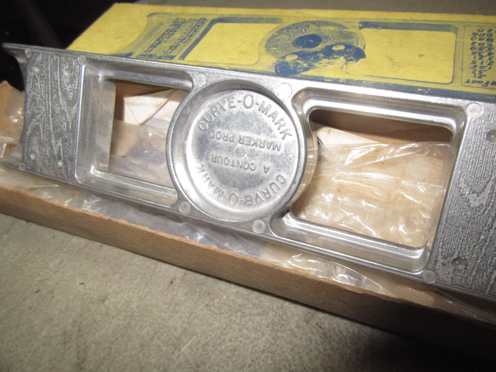 Vintage Pro-Mag- Level CURV-O-MARK Magnetic Inclinometer w/box barely used look