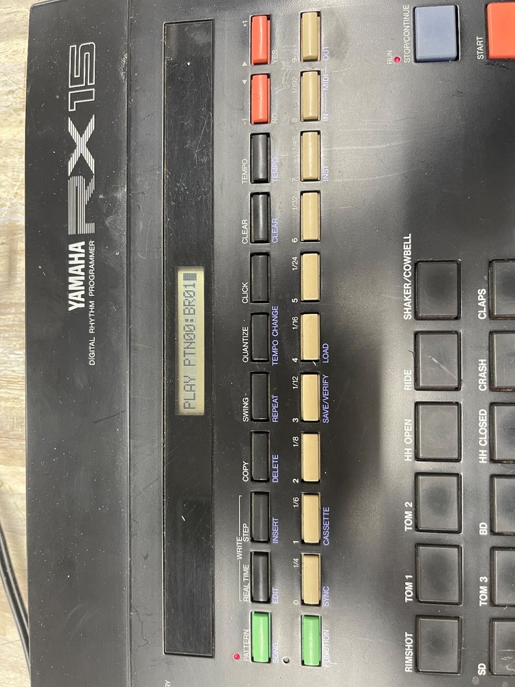 YAMAHA RX15 Digital Drum Machine