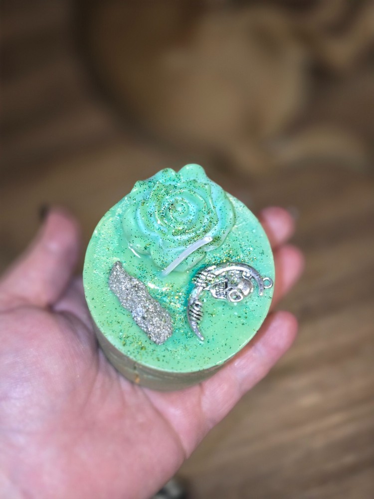MEDIUM CUSTOM ALTER CANDLE FOR LOKI