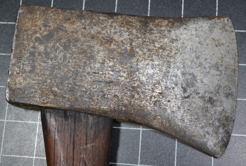 KEEN KUTTER - E. C. SIMMONS - ST. LOUIS - EARLY SINGLE BIT AXE