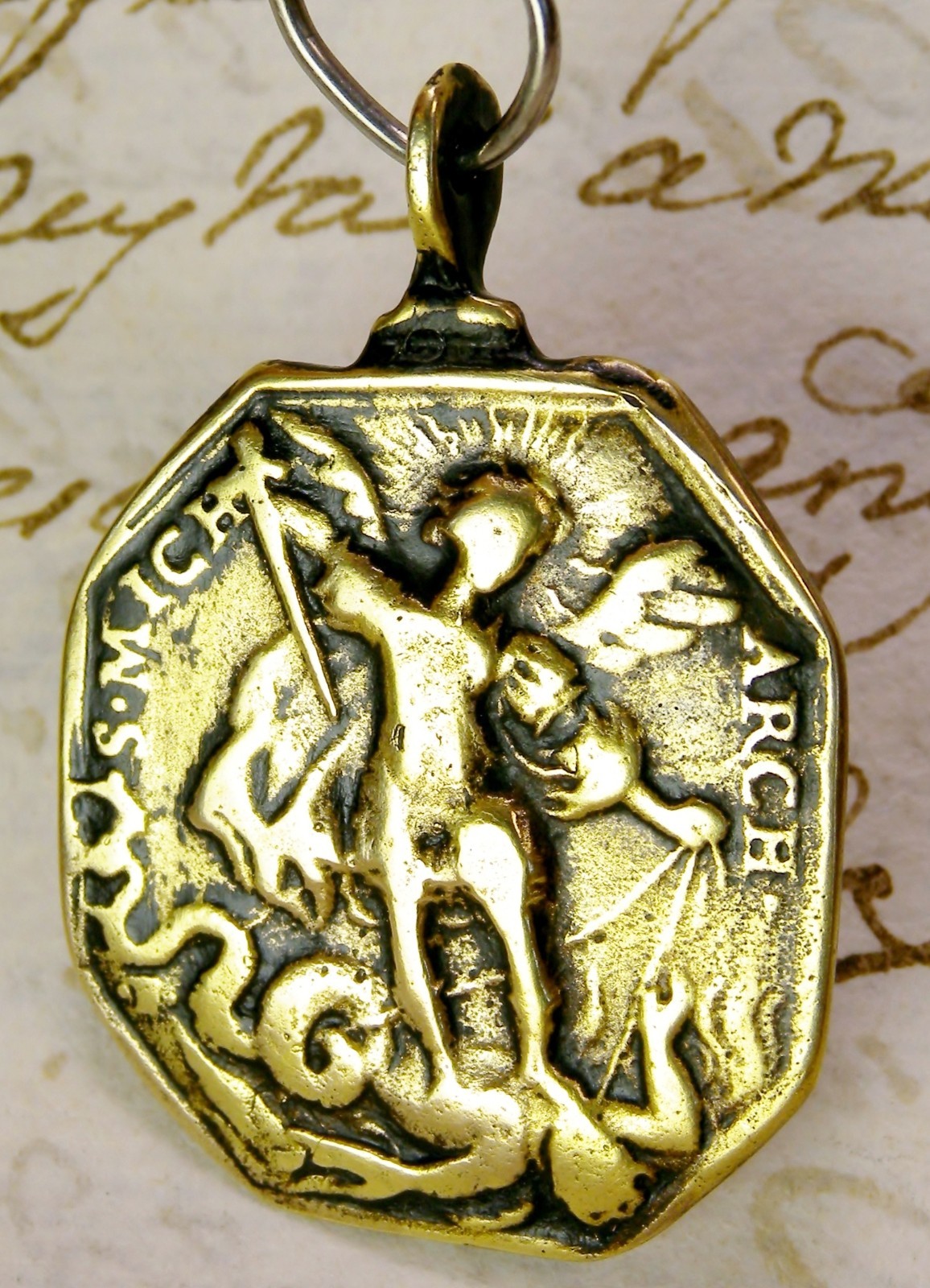 ANTIQUE 17TH CENTURY ST. MICHAEL MOTHER MARY BABY JESUS LORETO PILGRIMAGE MEDAL