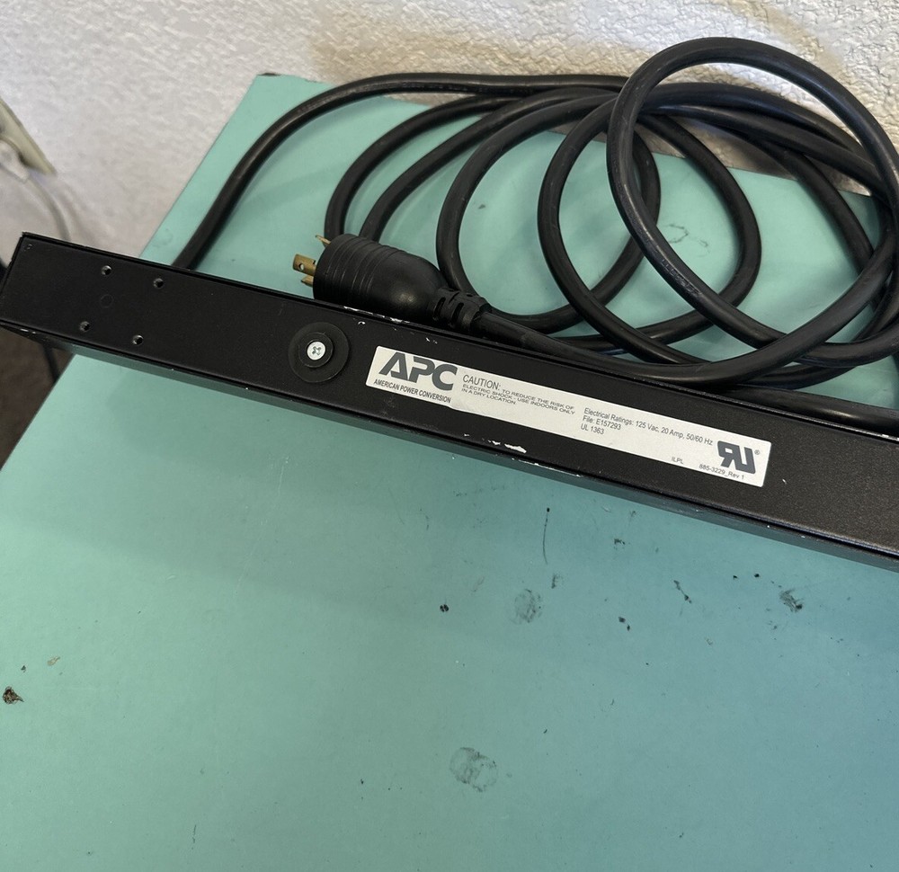 Schneider Electric APC Basic Rack PDU AP9551