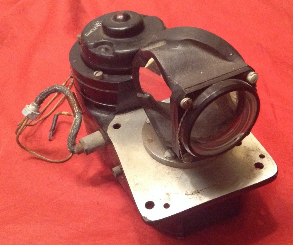 Unknown Bausch & Lomb Taylor Instruments Motorized Mirror Sight Device
