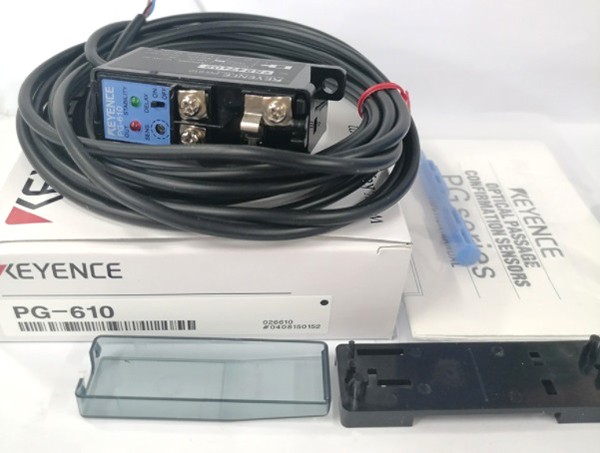 KEYENCE PG-610 Fiber Optic Sensor New