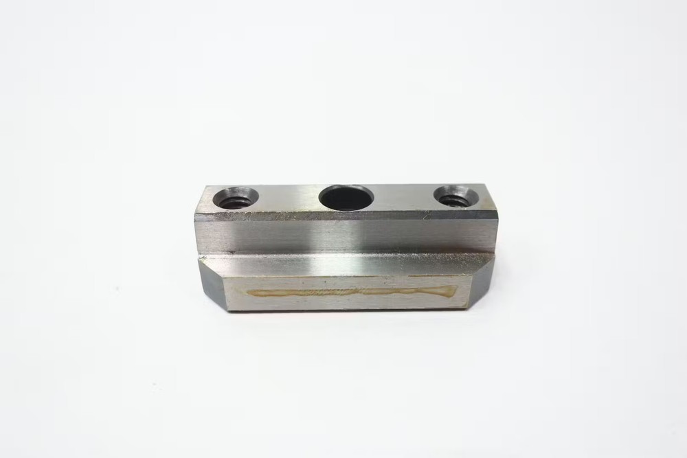 Dme MTR-08-2 Rectangular Tapered Interlock Male
