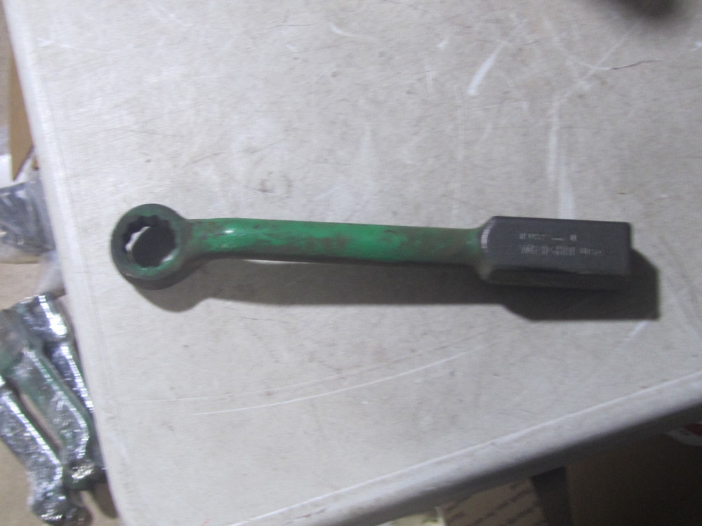 USED Wright Tool 1932 HAMMER STRIKING FACE 1" OFFSET BOX WRENCH 12 POINT