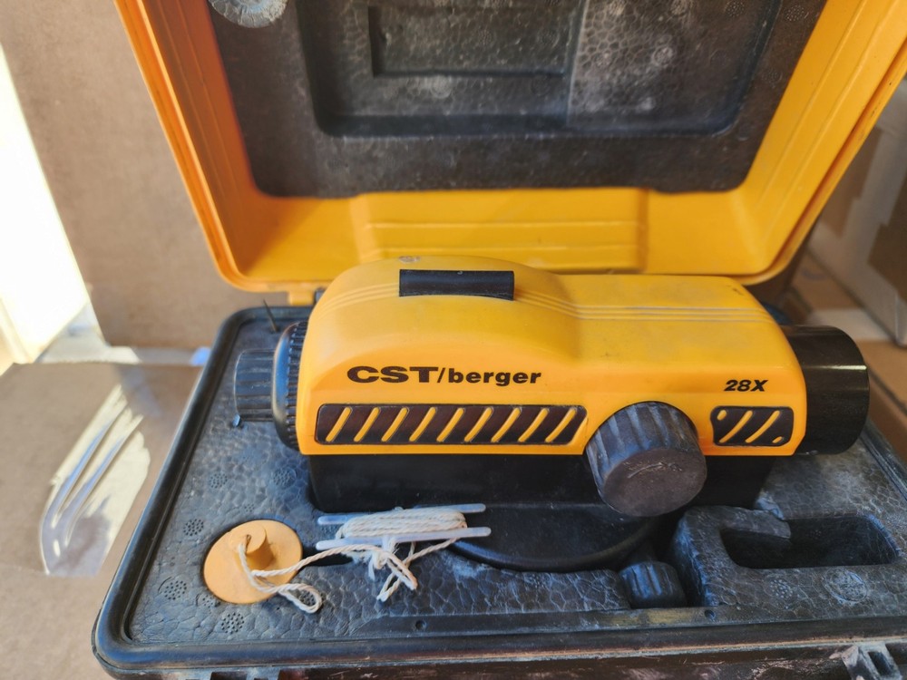 CST/Berger 28X Automatic Level