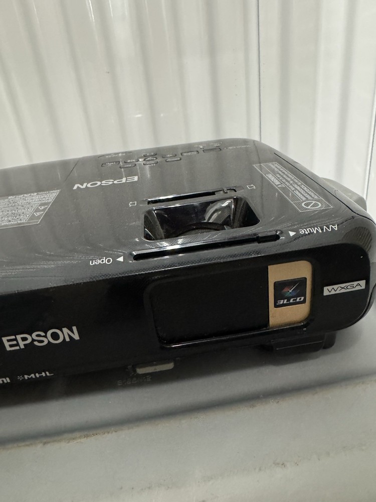 Epson LCD Projector EX7235 H654A Untested SKU:C