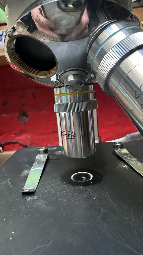 Wolfe Circa 2000 Student Compound Microscope - Model 855838 - Excellent Shape