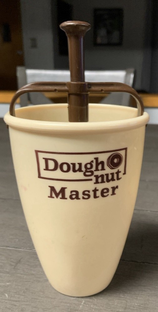 A8 DELUXE DOUGHNUT MASTER PLASTIC MAKER DIY CAKE BAKING TOOL