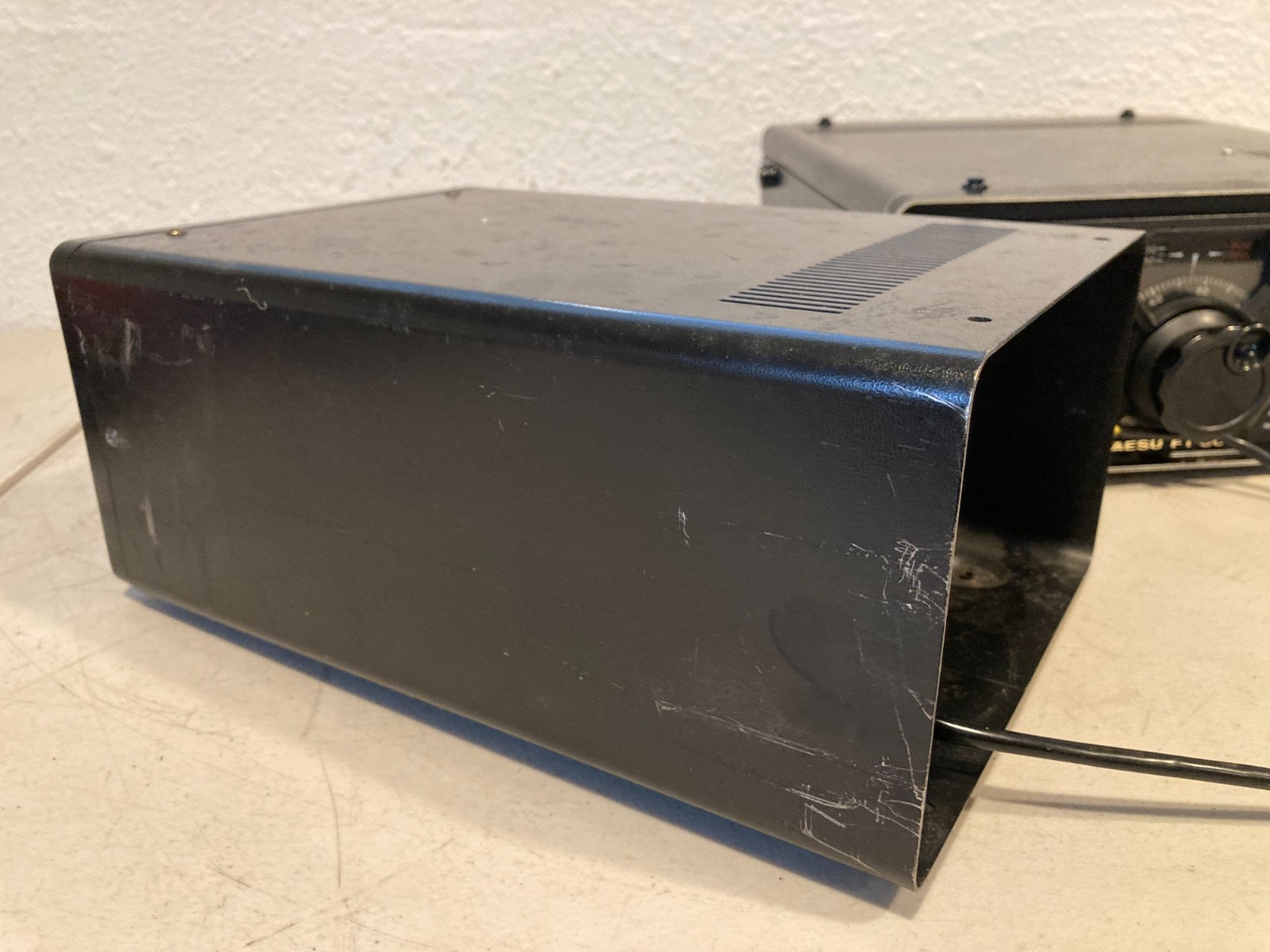 Yaesu FT-301 HF Amateur Radio Transceiver Solid-State W/ FV-301 VFO