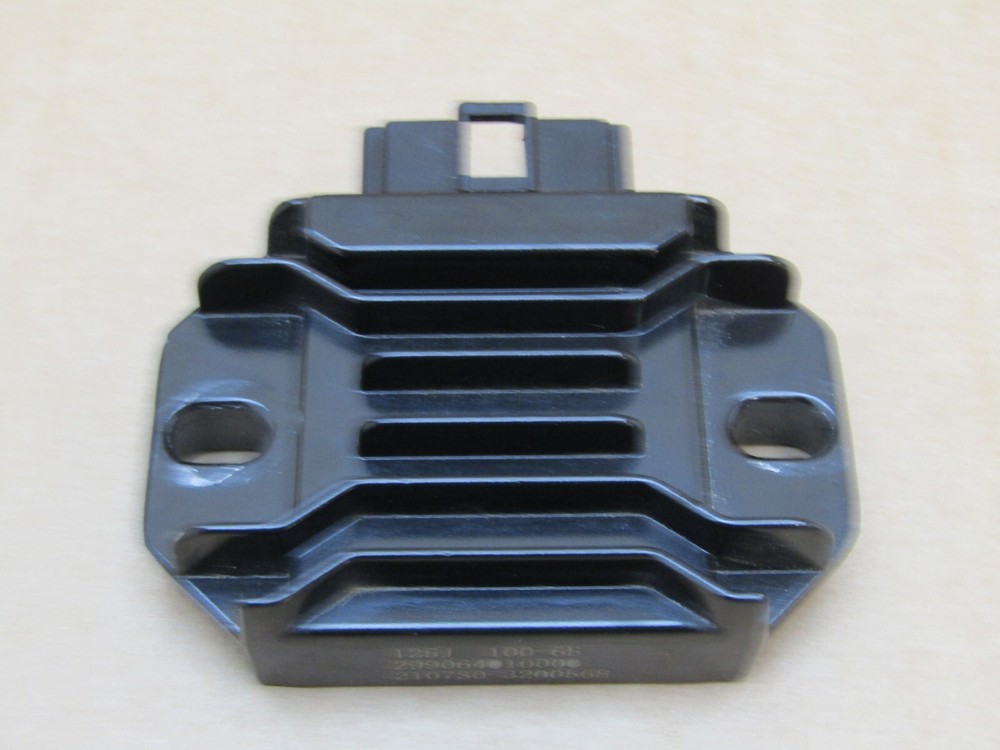 Keeway RKF 125 E5 2022 regulator rectifier (11610)