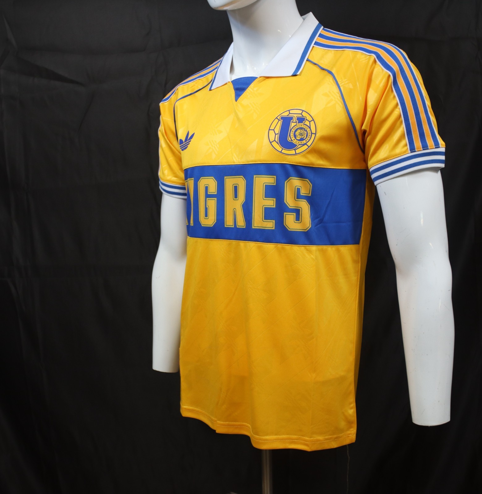 TIGRES UANL 65 ANIVERSARIO (Talla Reducida) slim fit (LEER DESCRICION)