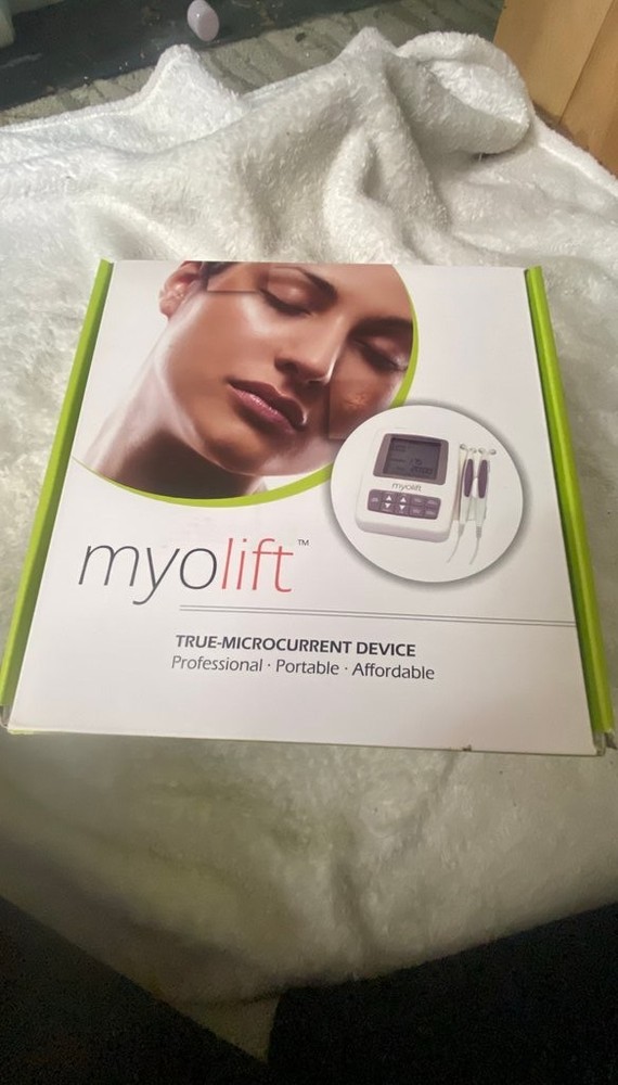 Myolift True-Microcurrent Device