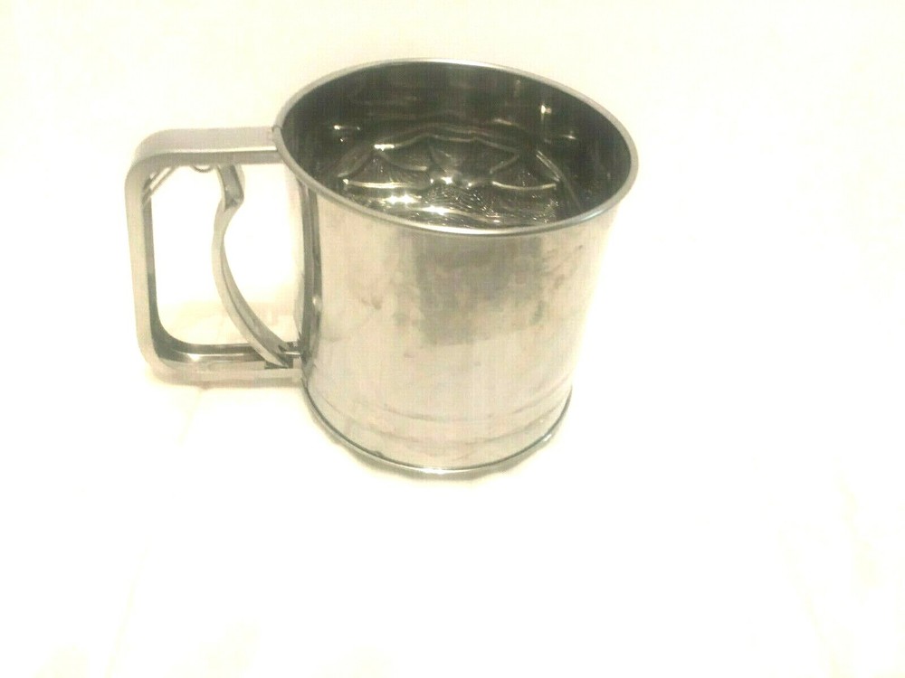 TRIPLE SCREEN FLOUR SIFTER 5" TALL SILVER