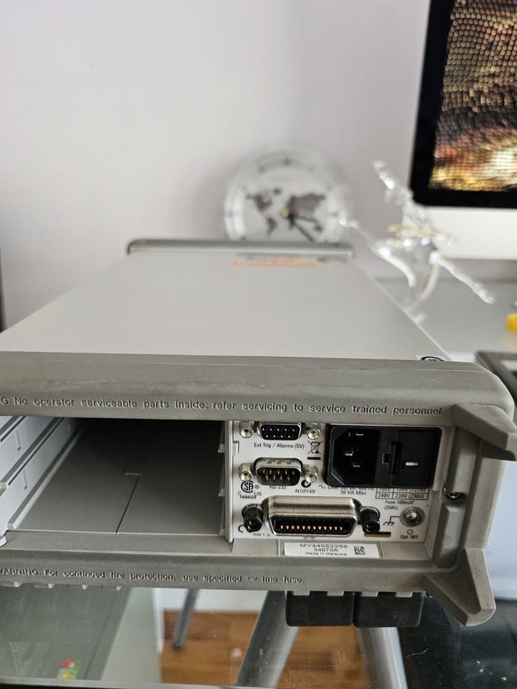 HP Hewlett Packard 34970A Data Acquisition Switch Unit without internal DMM