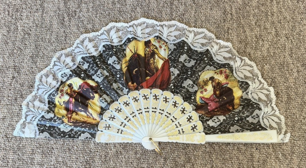 Spanish Style Folding Hand Fan with Lace.