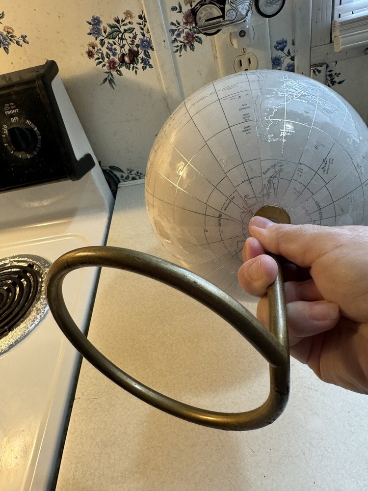 Legend International Boundary White World Globe