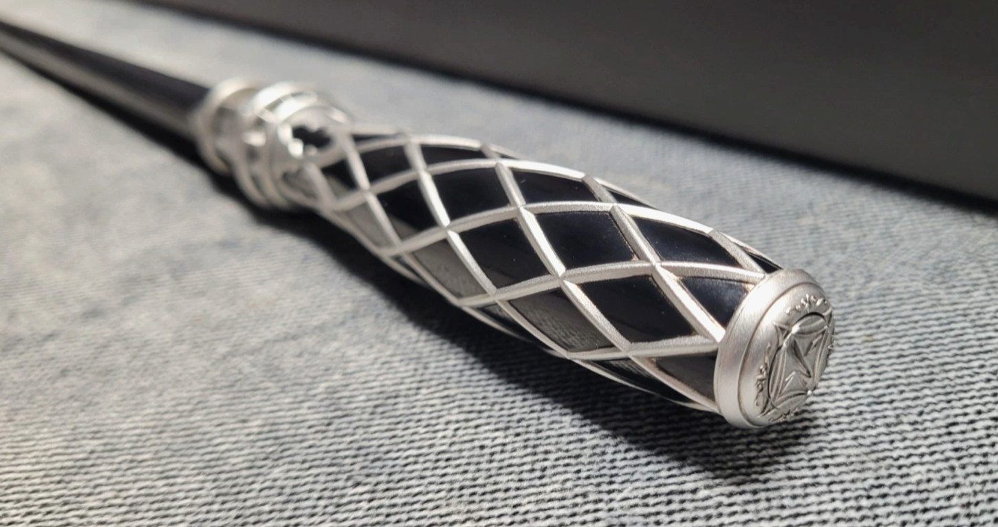 Universal Studios Harry Potter 2nd Gen Interactive Wand-Black Silver-NEW IN BOX